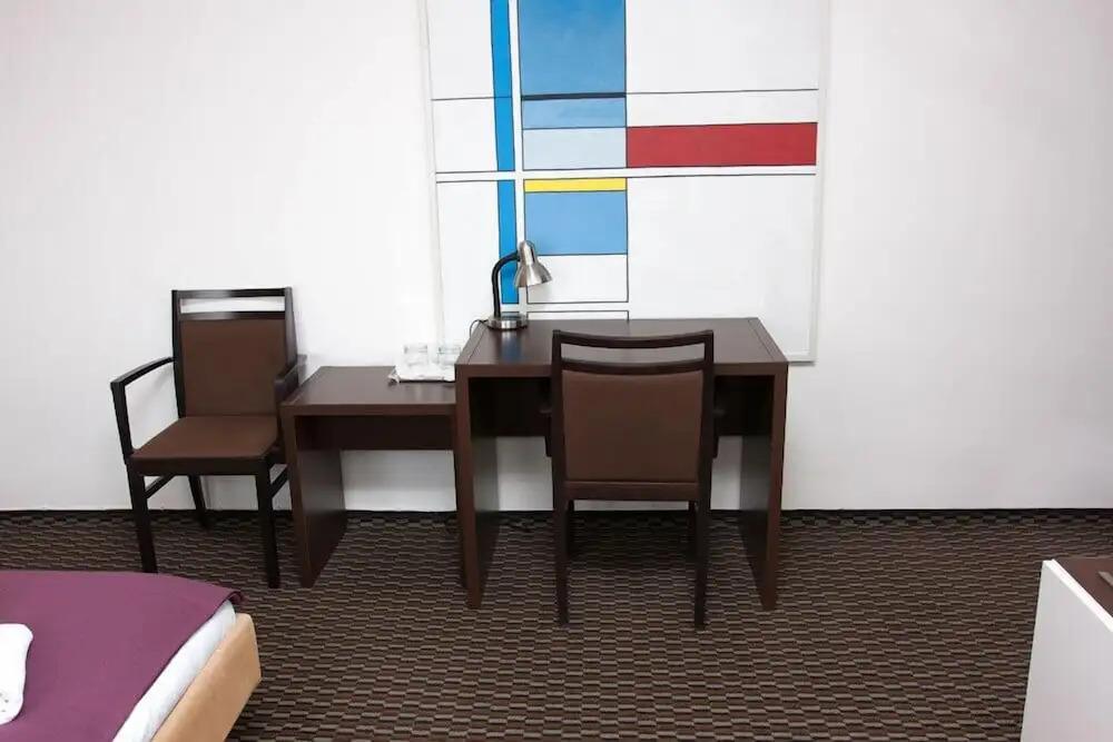 hotel image 13