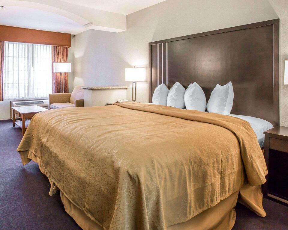hotel image 16