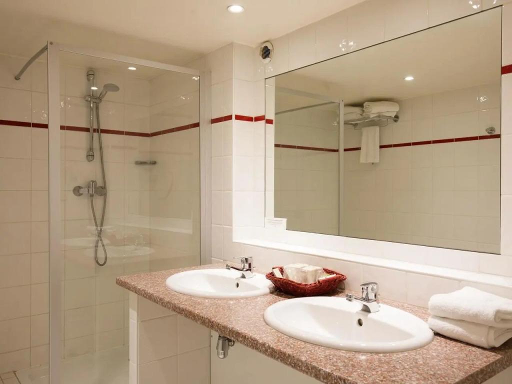 hotel image 12