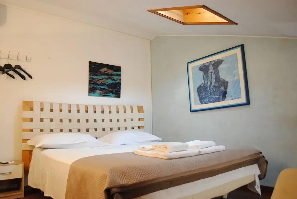 hotel image 9