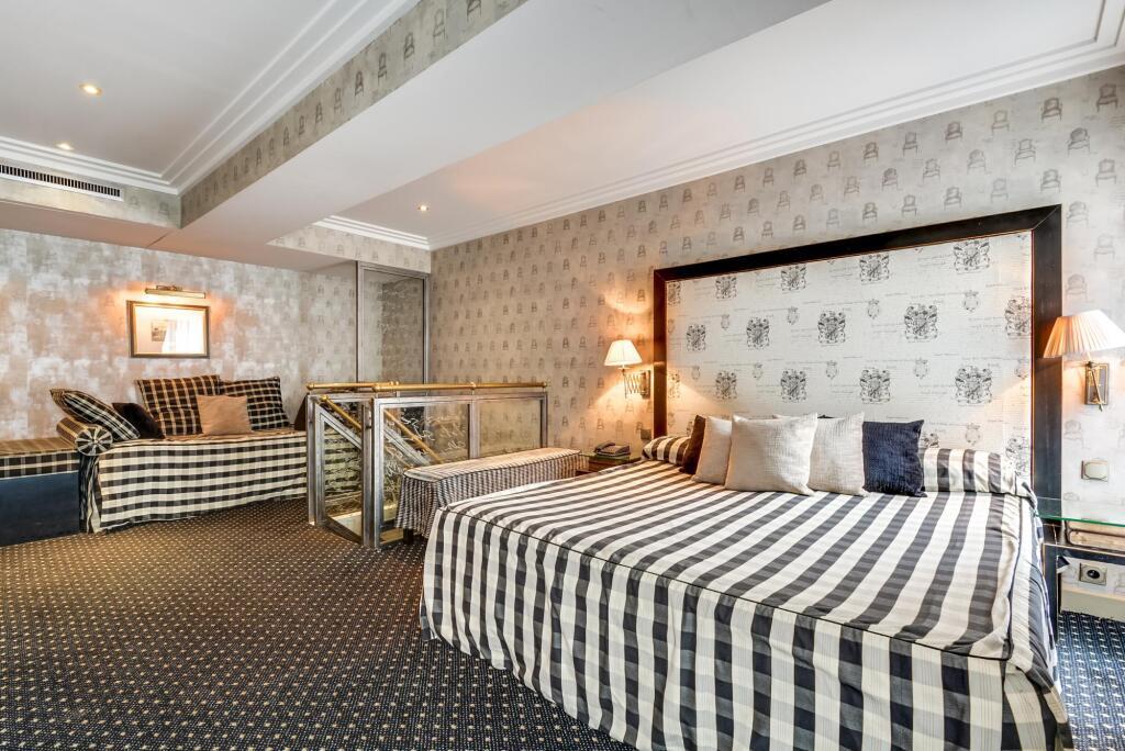 hotel image 10
