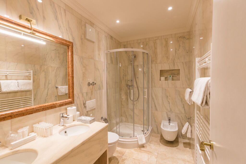hotel image 16