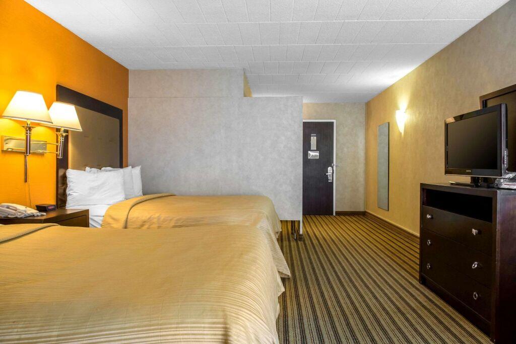 hotel image 10