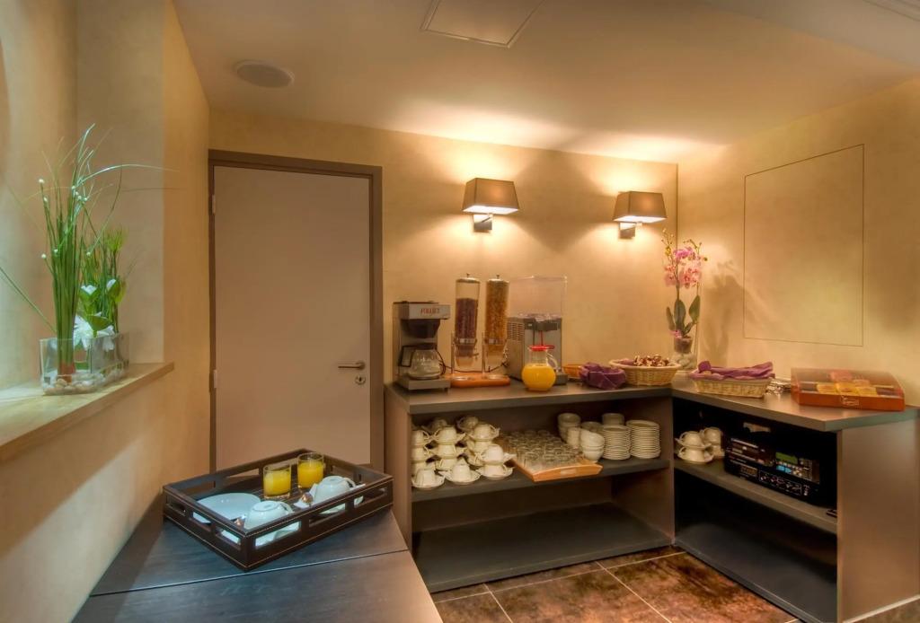 hotel image 10