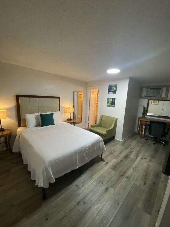 hotel image 10