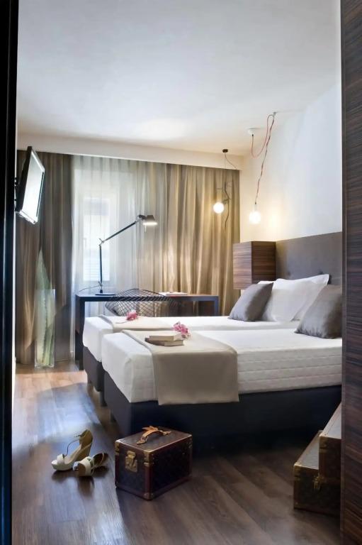 hotel image 10