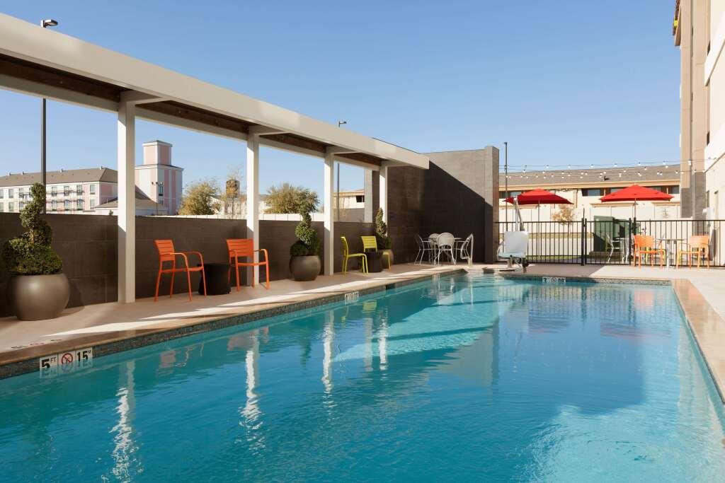 hotel image 10
