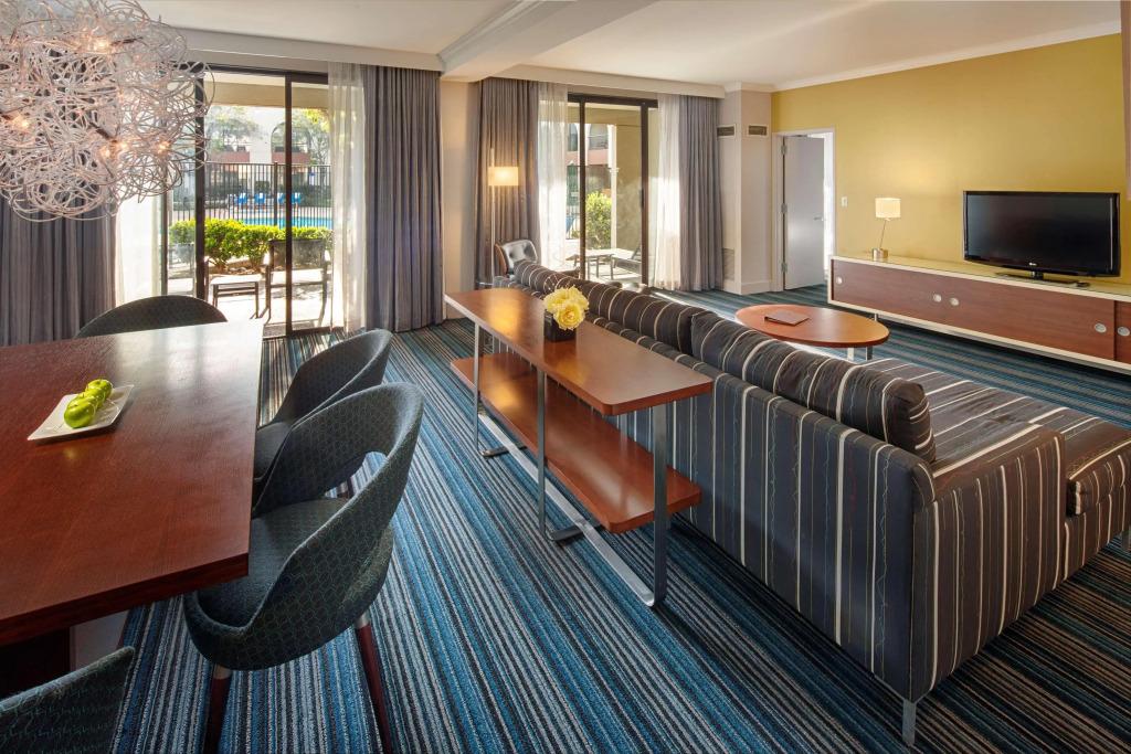hotel image 16