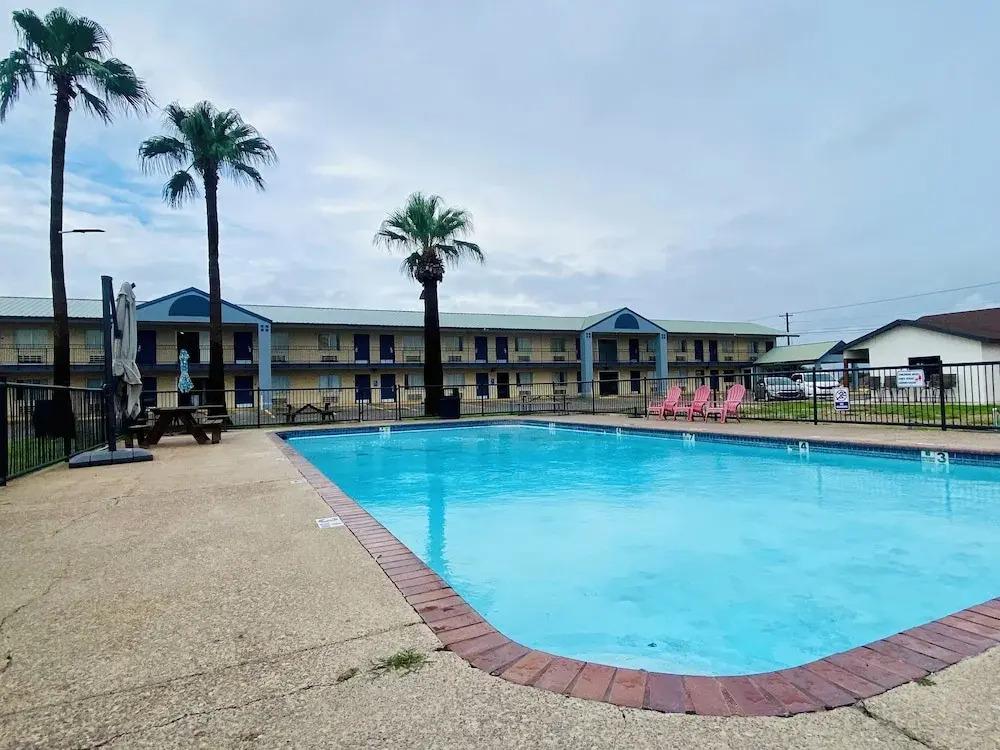 hotel image 10