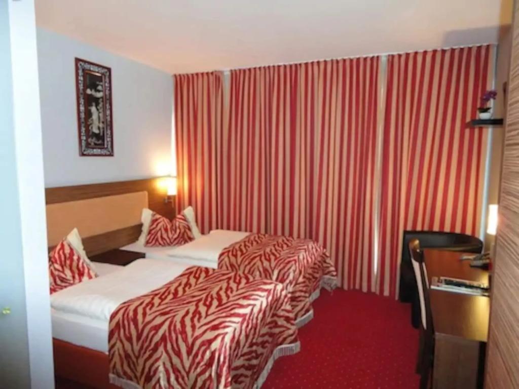 hotel image 9