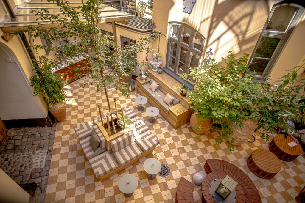 hotel image 11