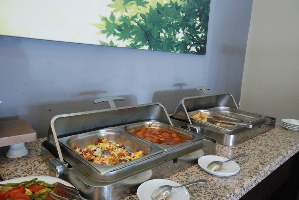 hotel image 13