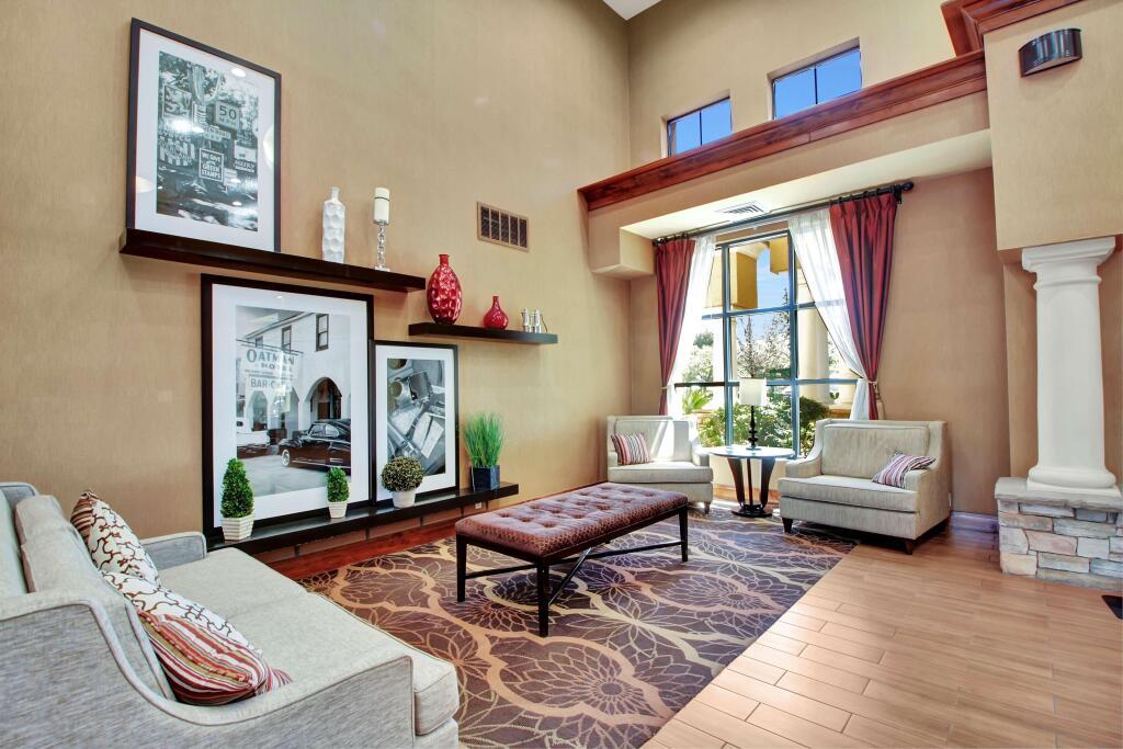 hotel image 11