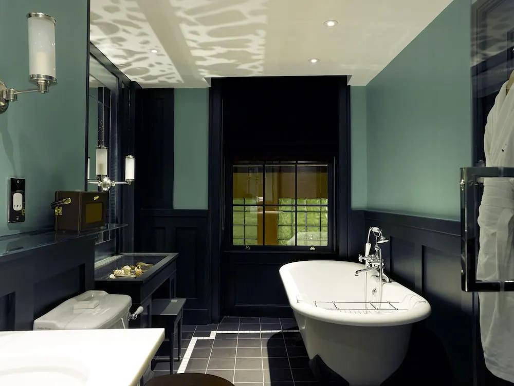 hotel image 10