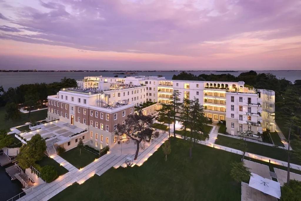 hotel image 26