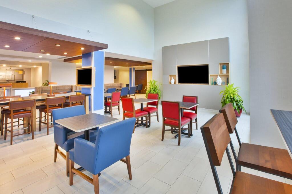 hotel image 12
