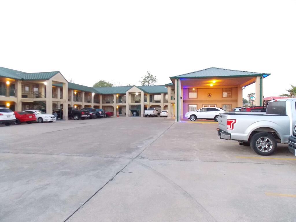 hotel image 39