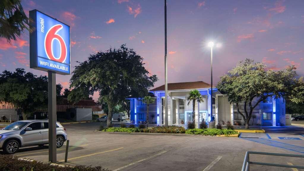 hotel image 9