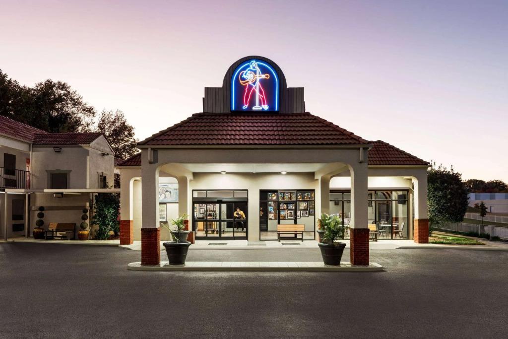 hotel image 13