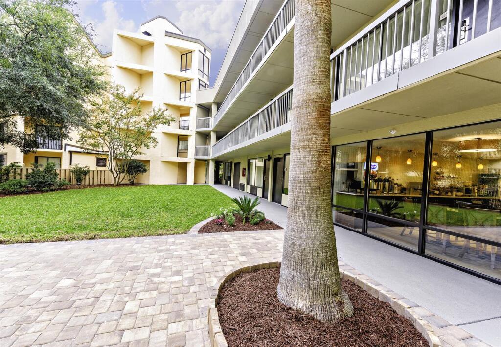 hotel image 11
