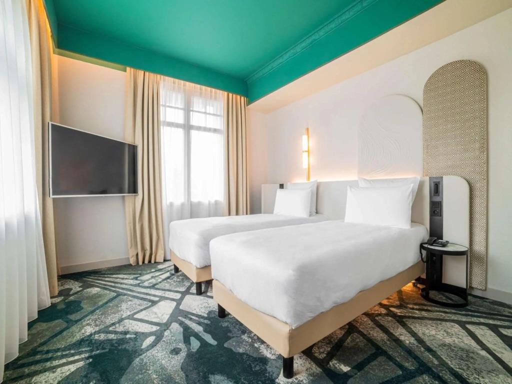 hotel image 10