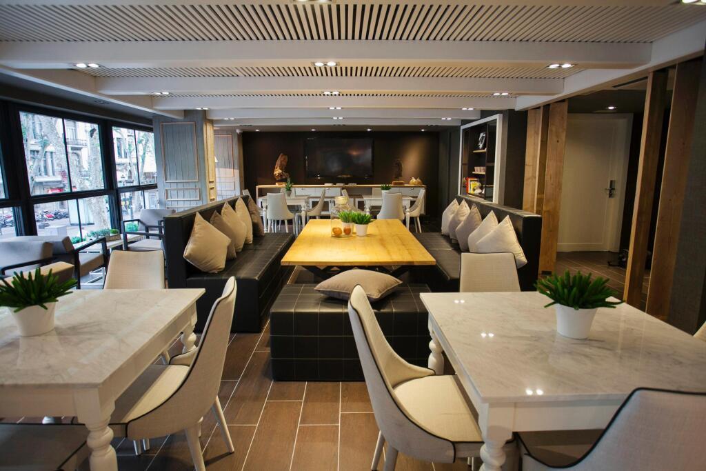 hotel image 8