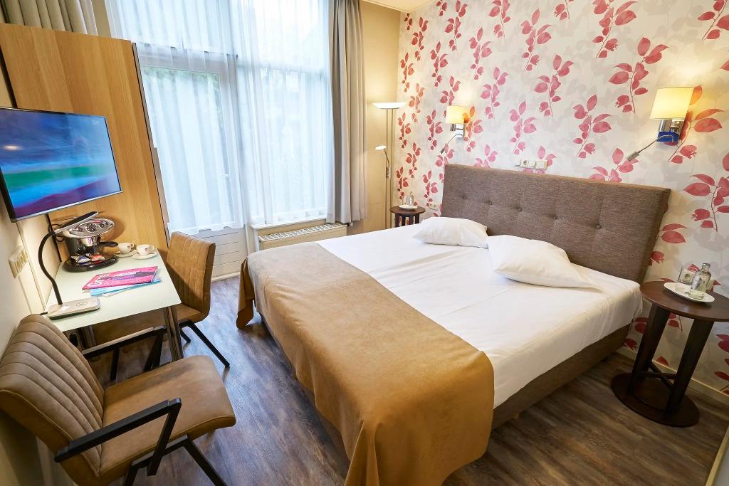 hotel image 43