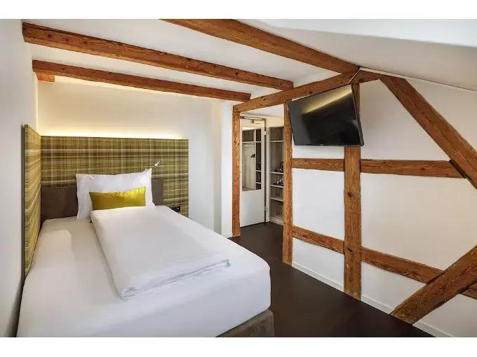 hotel image 16