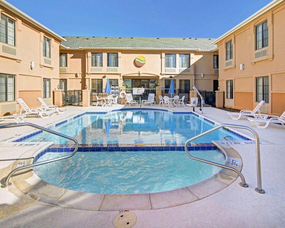 hotel image 13