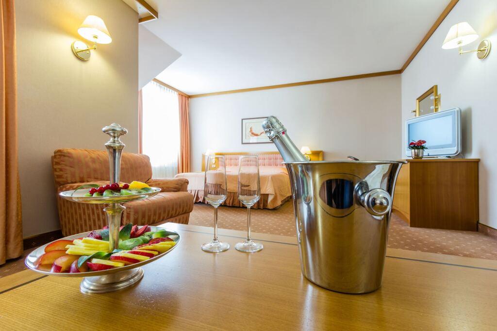 hotel image 10