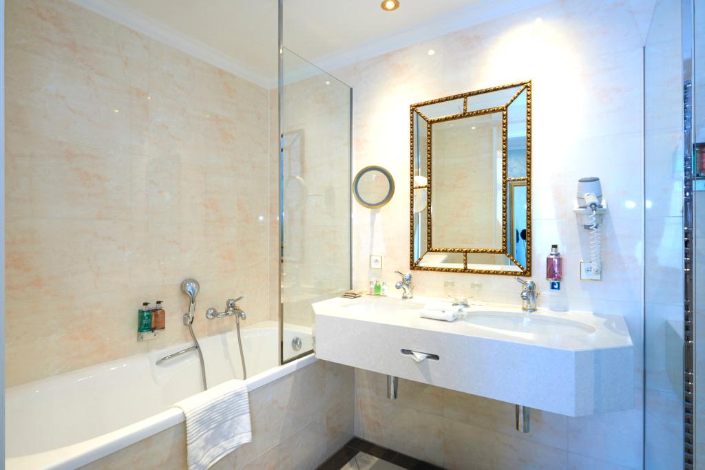 hotel image 16