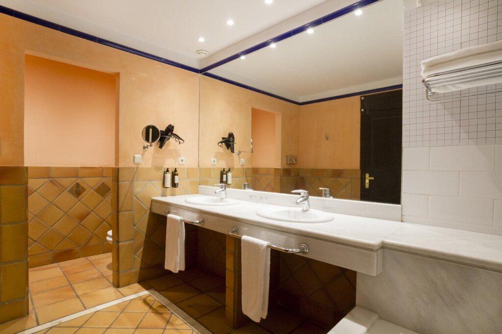 hotel image 44