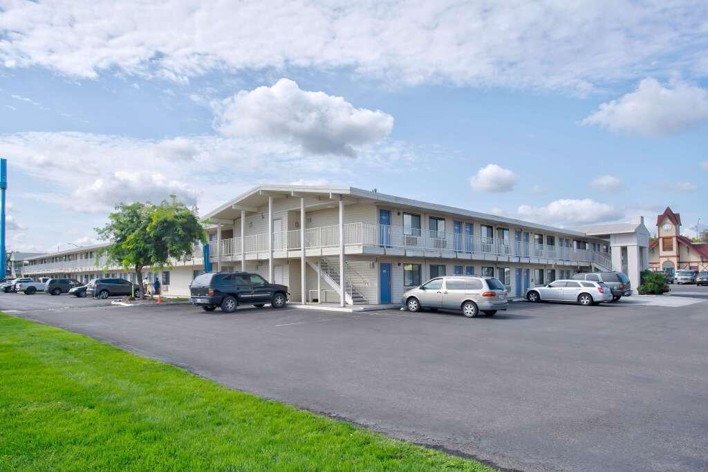 hotel image 10