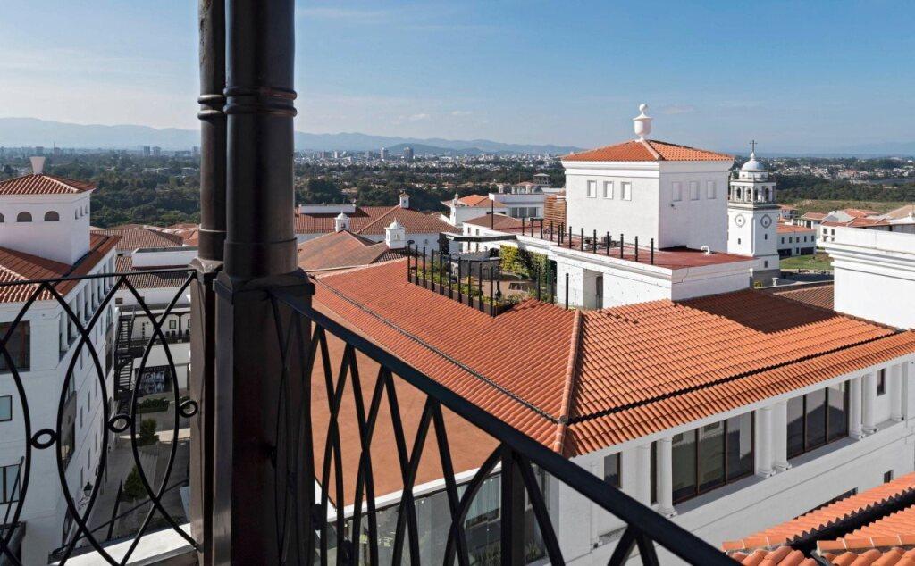 hotel image 16