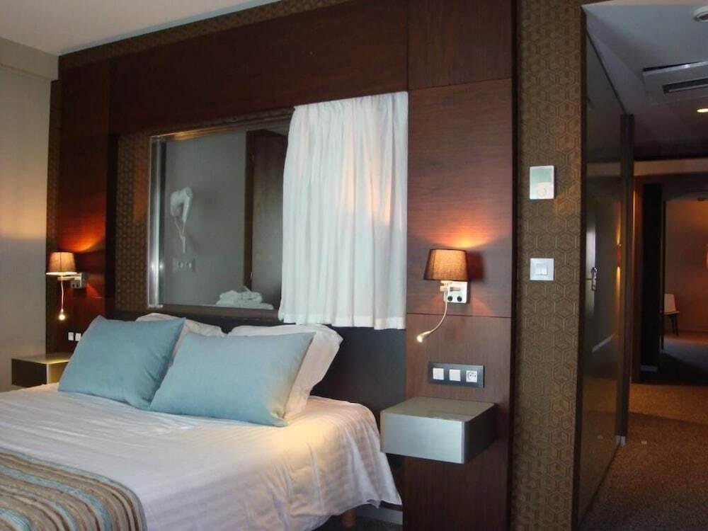 hotel image 13
