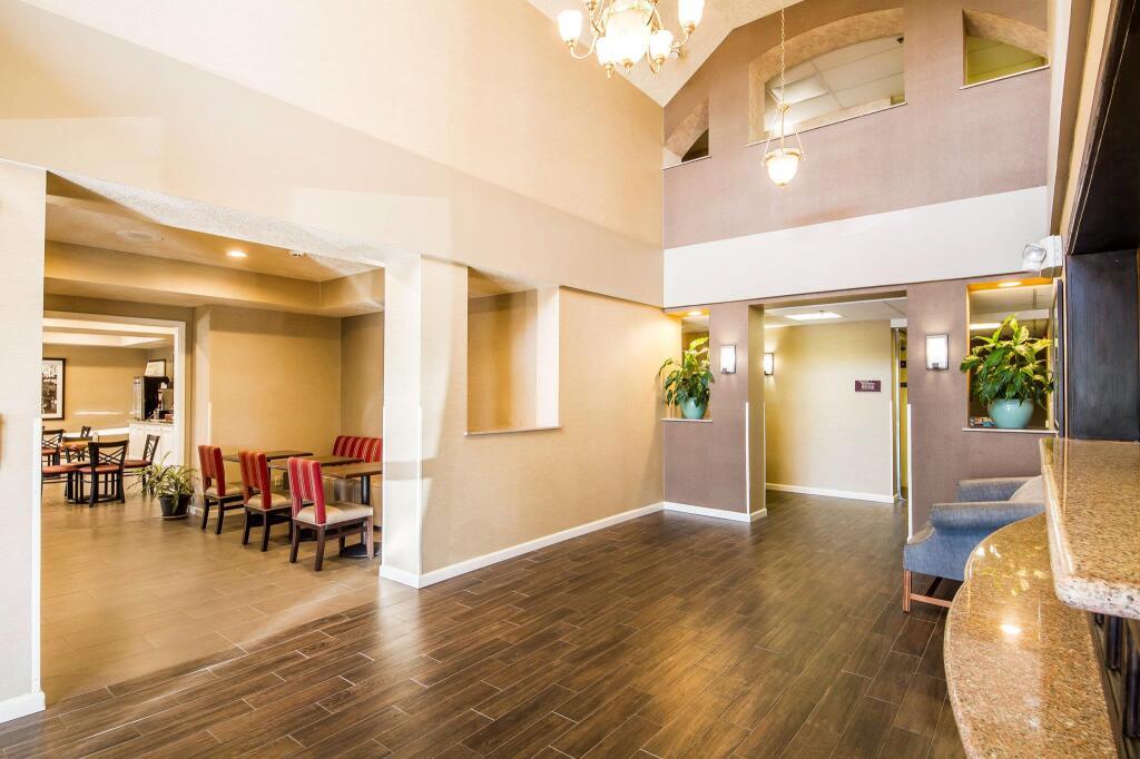 hotel image 13