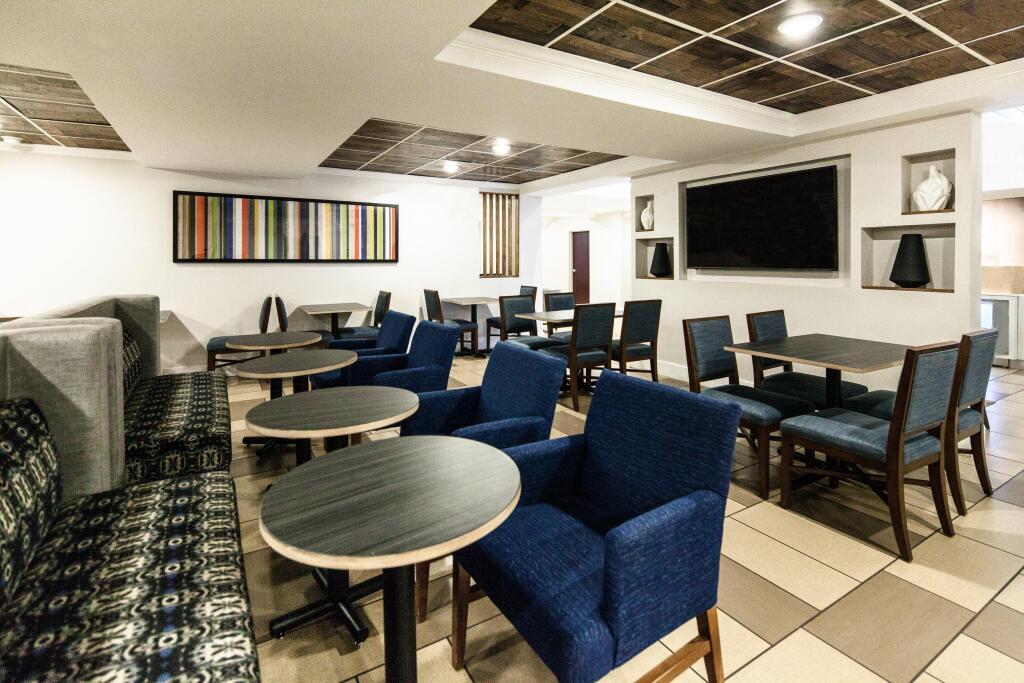 hotel image 13
