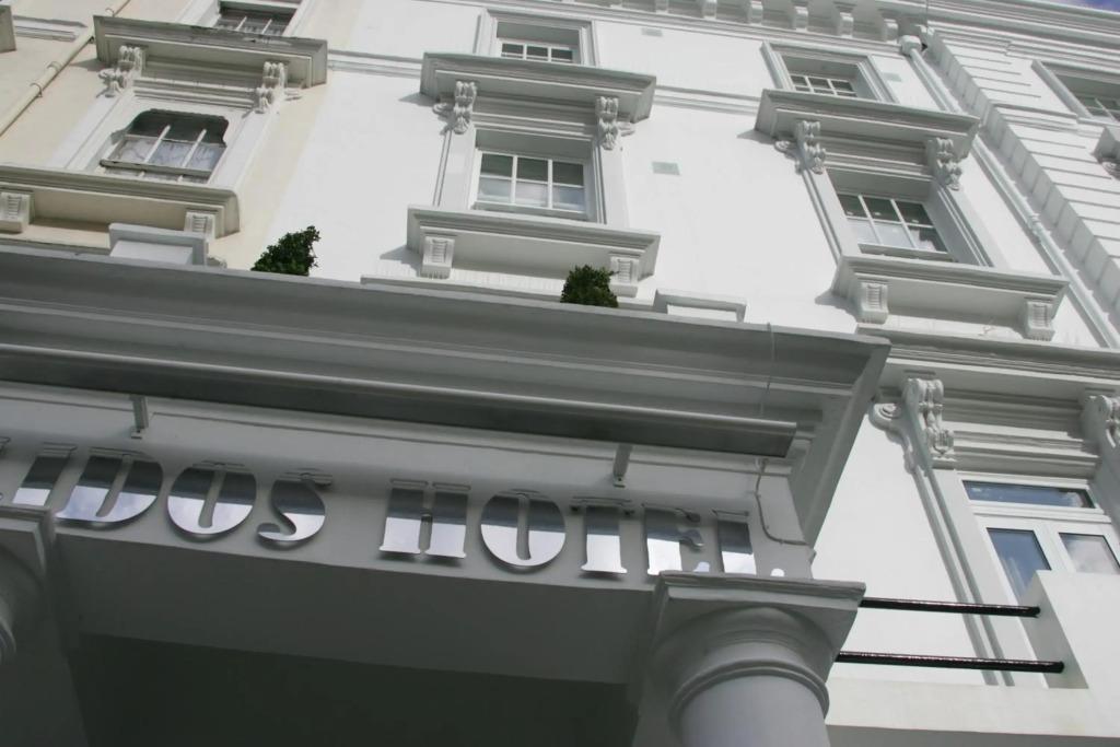 hotel image 16