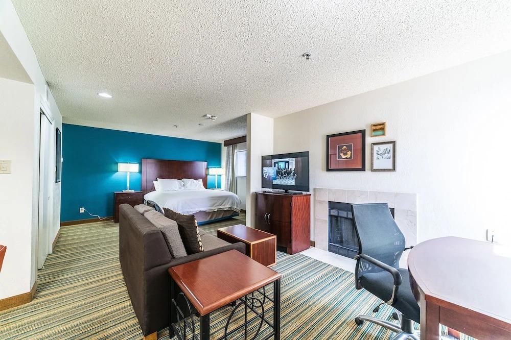 hotel image 13