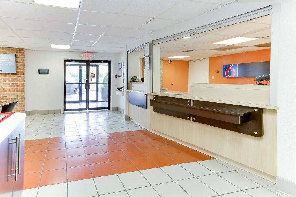 hotel image 13