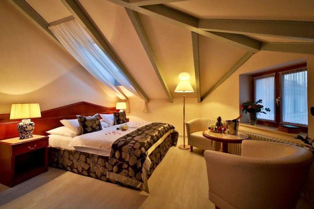 hotel image 8