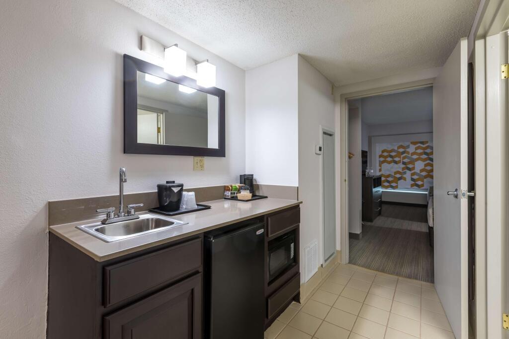 hotel image 8