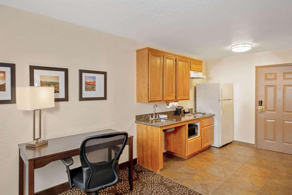 hotel image 13