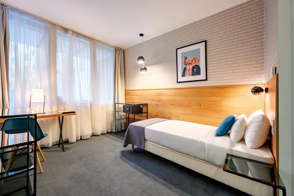 hotel image 13