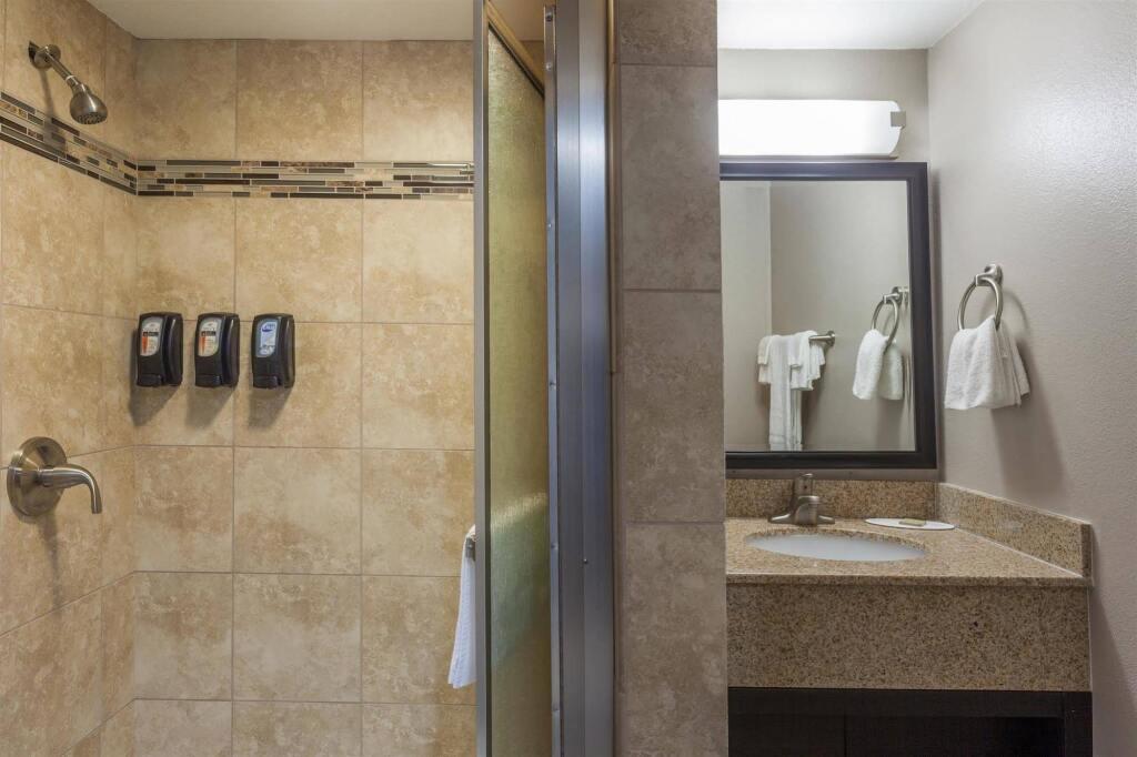 hotel image 16