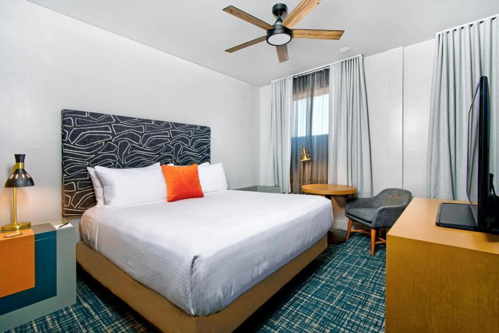 hotel image 12