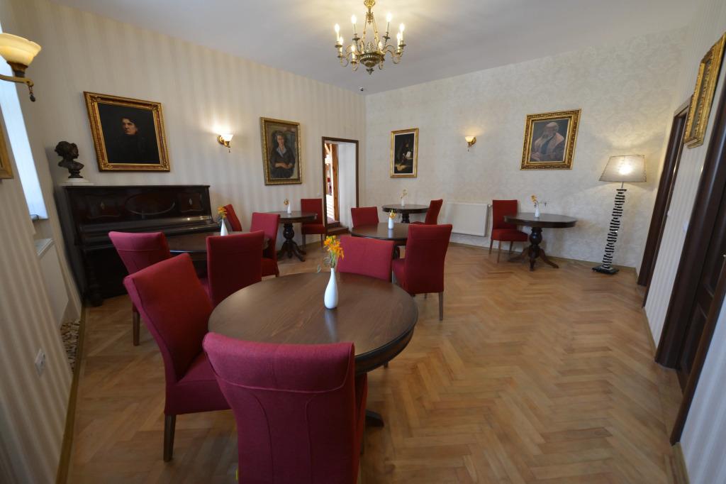 hotel image 12