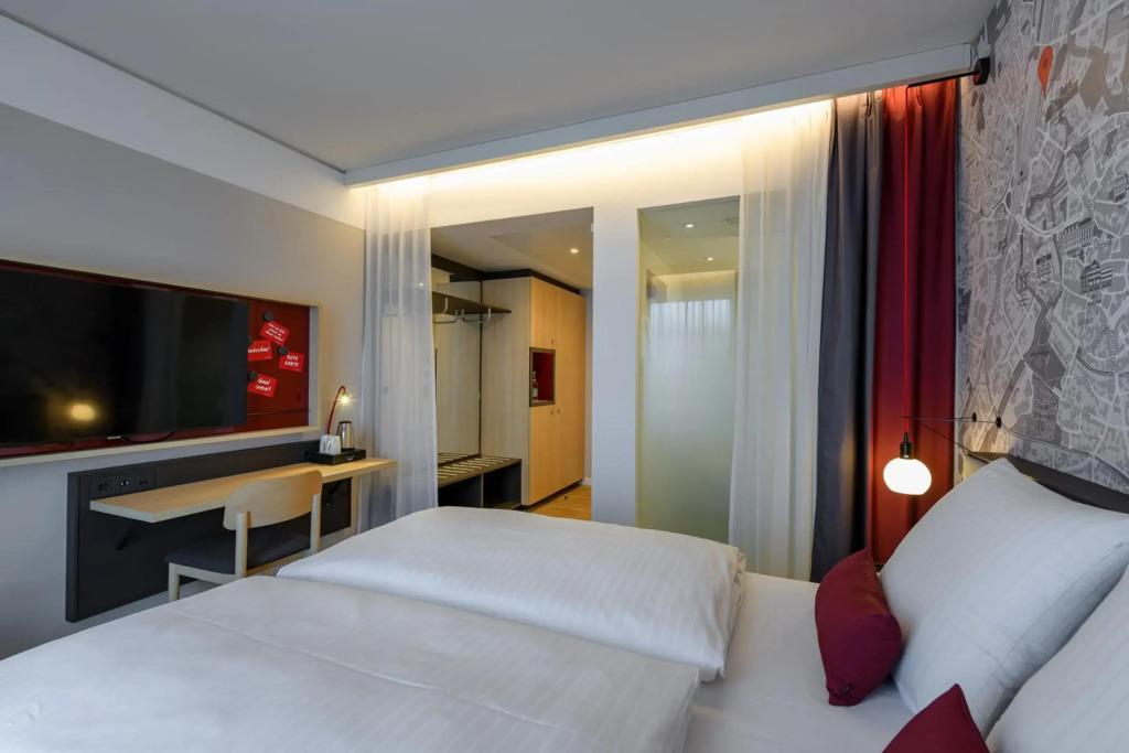 hotel image 11
