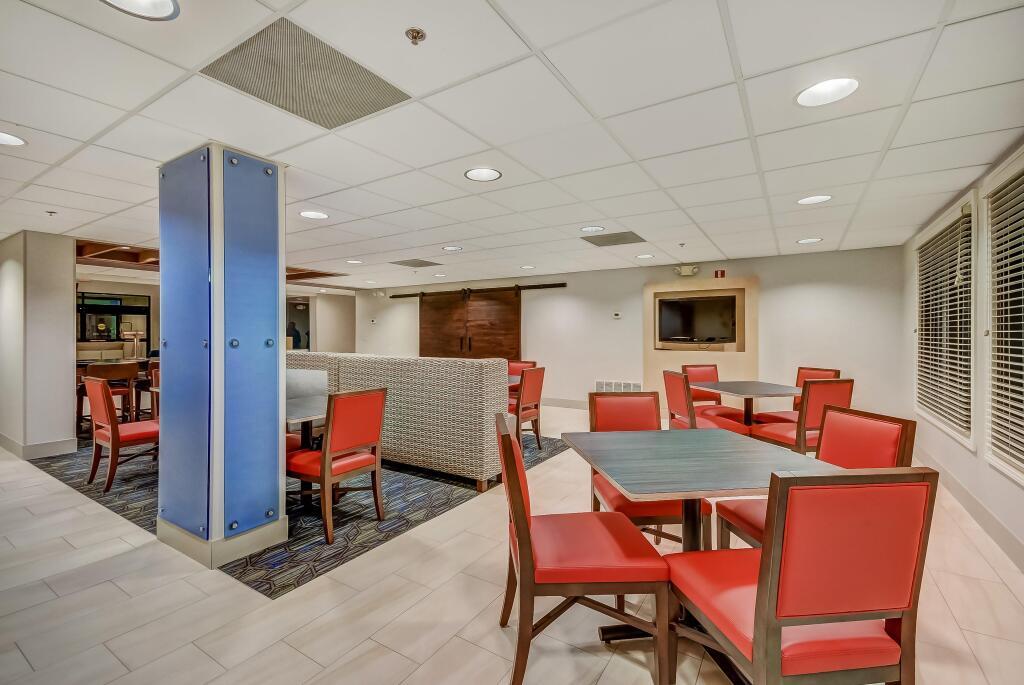 hotel image 16