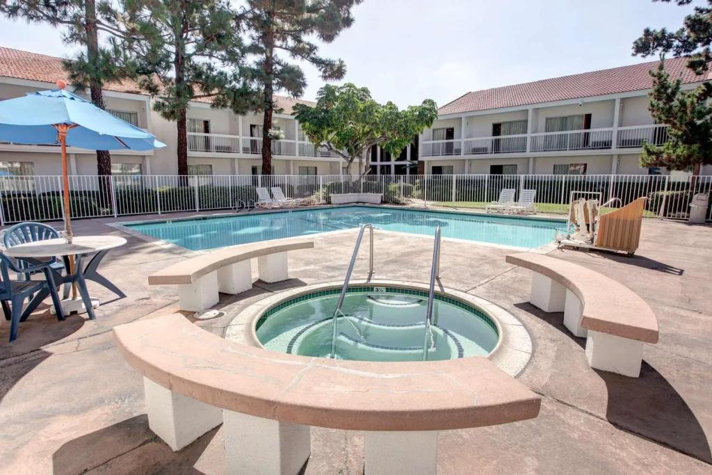 hotel image 10